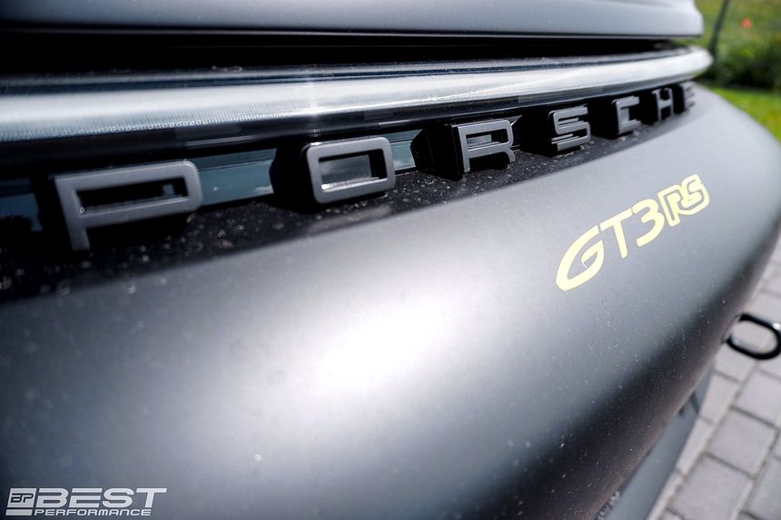 Porsche RS3 GT Weissach Edition